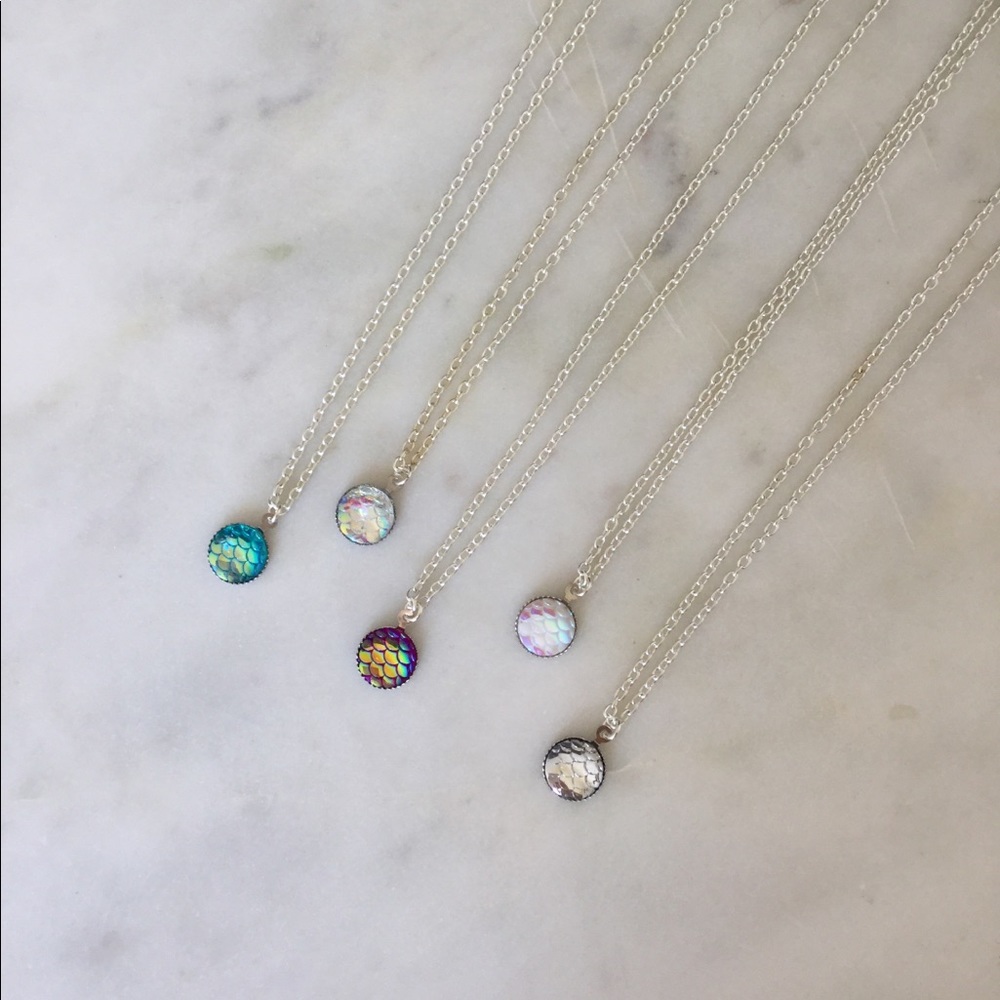 Mermaid Scale Pendant Necklace - Picture 6 of 7